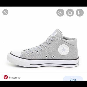 Converse Chuck Taylor Mid Top Sneaker